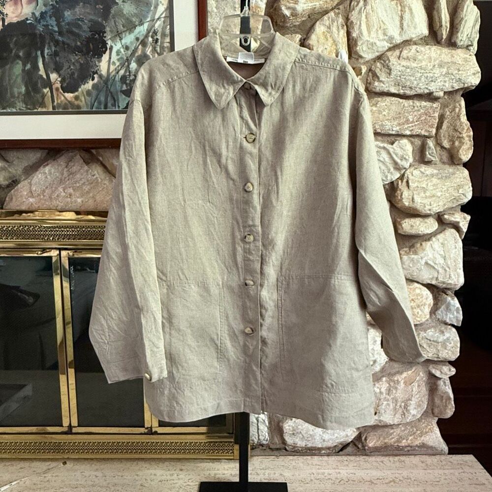 Jones New York womens linen button up shirt  Preppy cottage core workwear casual